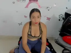Amateur Adult Webcams of isa_loves_cum