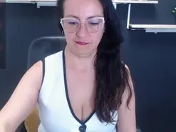 Amateur Adult Webcam of Lauryn_Jones