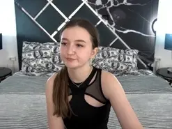 Amateur Adult Webcams of CyrenaLuxe