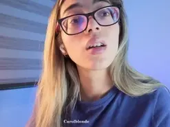 Amateur Free Porn Cam of carol_blonde