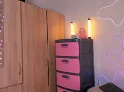 Amateur Live Sex Cam of Meow_damn
