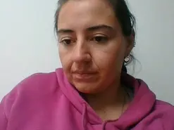 Amateur Live Sex Cam of mey_bala