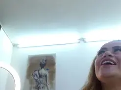 Amateur Live Sex of mature_magenta