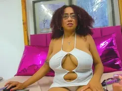 Amateur Live Sex of Emili_Cute