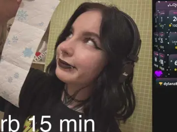 Bongacams Free Porn Cam of Vivi-Squirrel