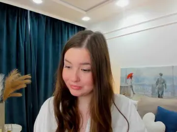 Bongacams Watch Live Sex Cams of HoneyGlow