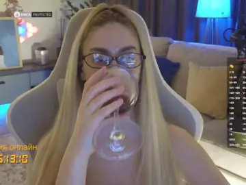 Bongacams Free Porn Cam of -Light-Fury-