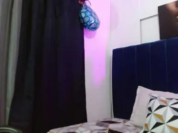 Bongacams Private Sex Chat of Charllot-wish