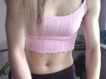 Bongacams Watch Live Sex Cams of MegiKiss