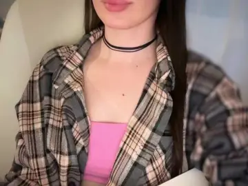 Bongacams Live Sex Cam of emishy