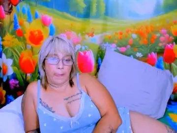 Bongacams Adult Video Chat of indianroxy