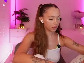 Bongacams Live Sex of MaybeBabeTV