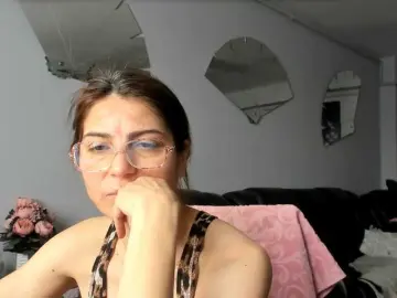 Bongacams Watch Live Sex Cams of AngelNicolle