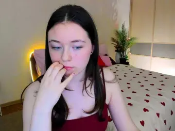 Bongacams Nude Webcam of AlluringLookk