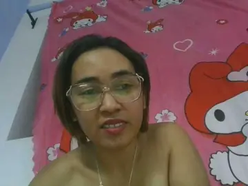 Bongacams Watch Live Sex Cams of Lunah1a