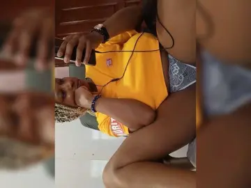 Bongacams Sex Cam of CandyLove