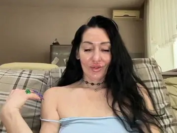 Bongacams Live Sex of KorolevaQween000