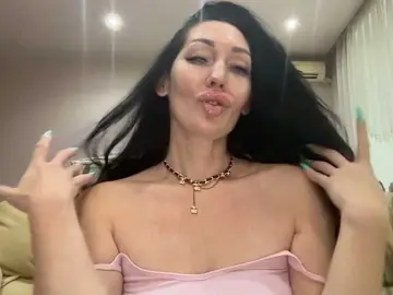 Bongacams Adult Webcam of KorolevaQween000
