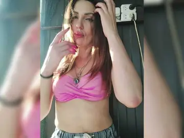 Bongacams Sex Cam of SexyKitty75-1