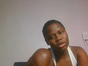 Bongacams Watch Live Sex Cams of Midnightwhisper01
