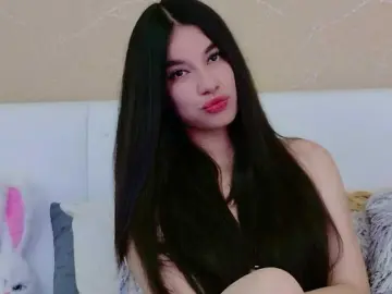Bongacams Nude Webcam of miadunoff