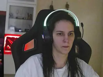 Bongacams Watch Live Sex Cams of IrwiTomboy