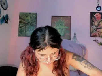 Bongacams Nude Webcam of Maddyjhonsson
