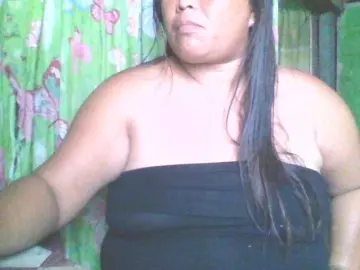 Bongacams Nude Webcam of Yummypussy432