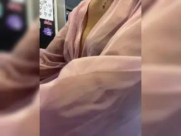 Bongacams Best live sex cam show of EmilyLeah