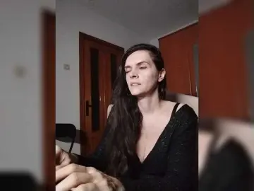 Bongacams Adult Webcam of SexQueen11