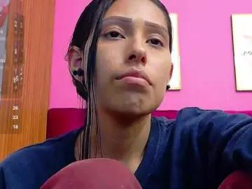 Bongacams Watch Live Sex Cams of yourcuteneighbourr