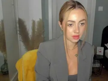 Bongacams Free Porn Cam of SEXYcoralie