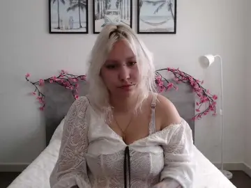 Bongacams Watch Live Sex Cams of Martela-meri