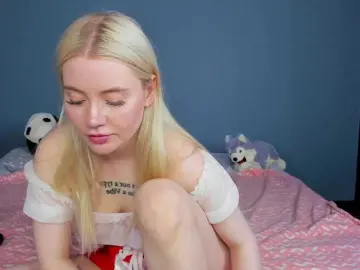 Bongacams Free Porn Cam of LillieBerry