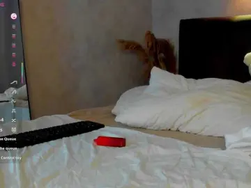 Bongacams Watch Live Sex Cams of Emily-Lews