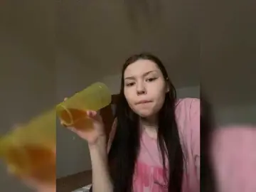 Bongacams Watch Live Sex Cams of TUYA2