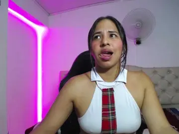 Bongacams Free Porn Cam of nicol-ross19