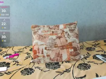 Bongacams Live Sex Cam of Red-hot-lips