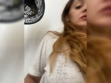 Bongacams Watch Live Sex Cams of Rosmar7-