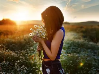 AnnaFlowers