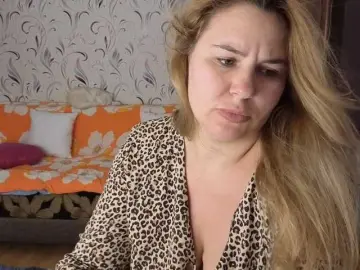 Bongacams Adult Video Chat of AvaQueen