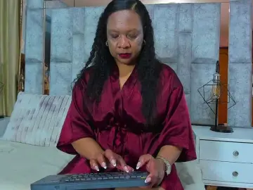 Bongacams Watch Live Sex Cams of SharonNoa
