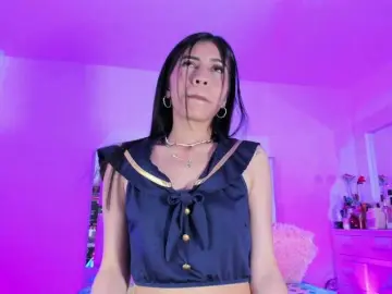 Bongacams Adult Video Chat of emili-clark