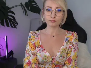 Bongacams Free Live Porn of CinderellaMoon