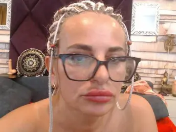 Bongacams Adult Video Chat of ElviraZoi