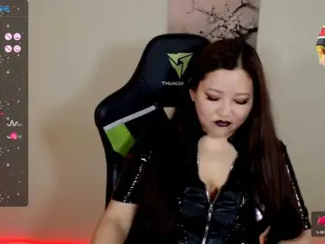 Bongacams Live Sex Cam of LisaAsianFlower
