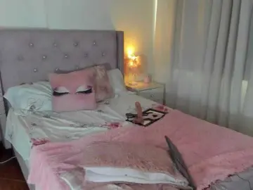Bongacams Watch Live Sex Cams of destinysweet