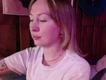 Bongacams Watch Live Sex Cams of Bobby-MiMi