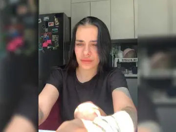 Bongacams Free Porn Cam of MaidenCrystal