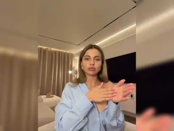 Bongacams Live Sex Cam of Nataliecroys